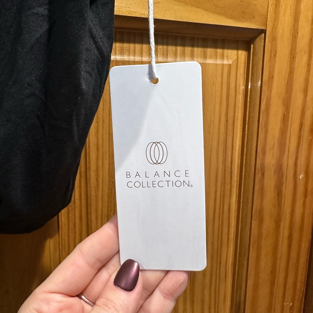 Balance Collection Tie Front Active Tank - Picture 6 of 7